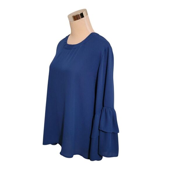 Violet + Claire Blue Ruffle Sleeve Tiered Top Size L - Picture 2 of 7